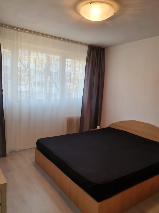 Apartament 2 camere Dr Taberei - Plaza Romania