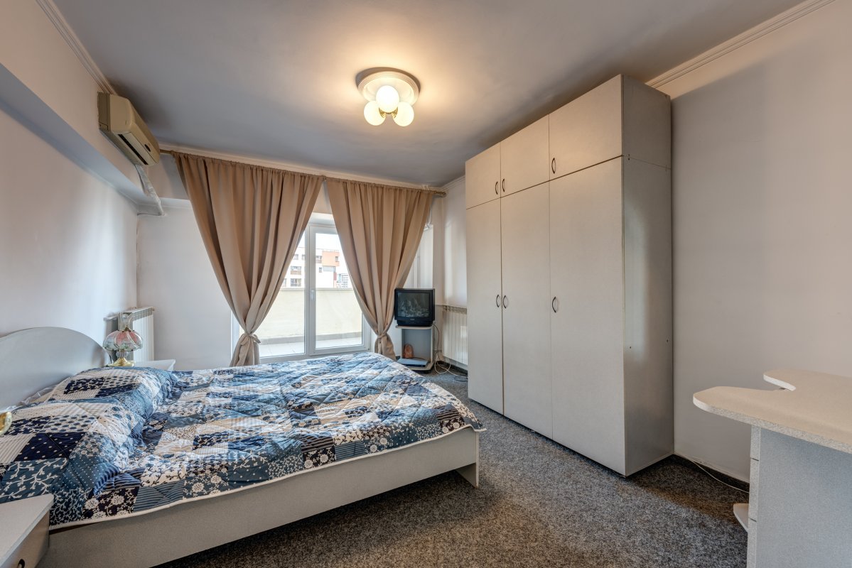 Duplex 4 camere et 7-8 Bd Unirii - Piata Alba Iulia