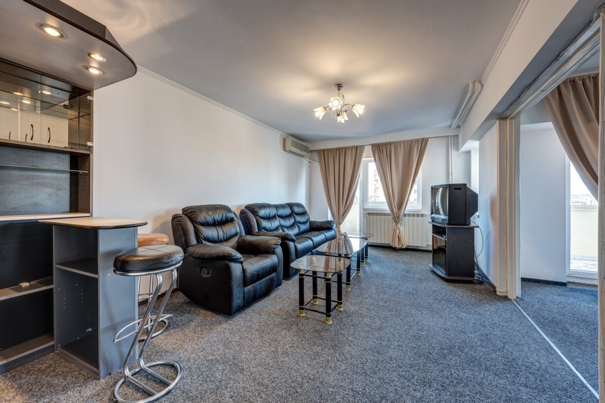 Duplex 4 camere et 7-8 Bd Unirii - Piata Alba Iulia