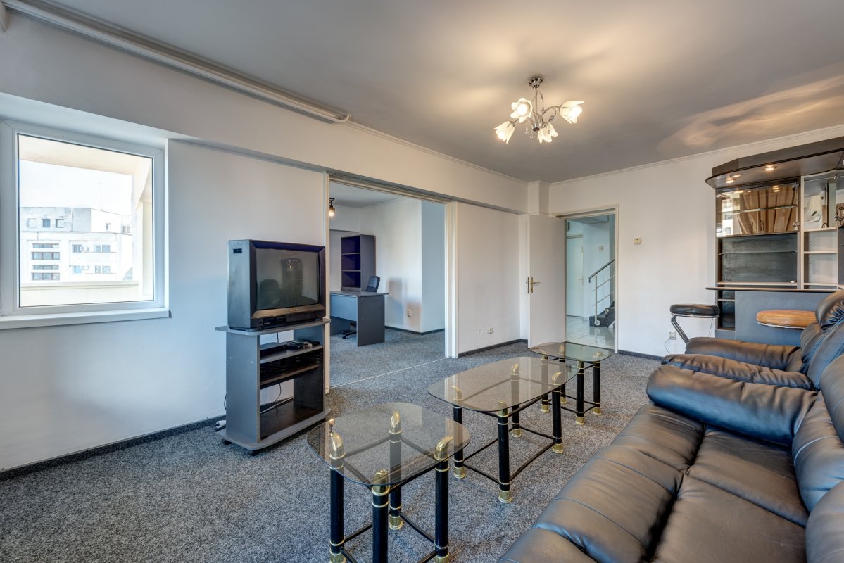 Duplex 4 camere et 7-8 Bd Unirii - Piata Alba Iulia