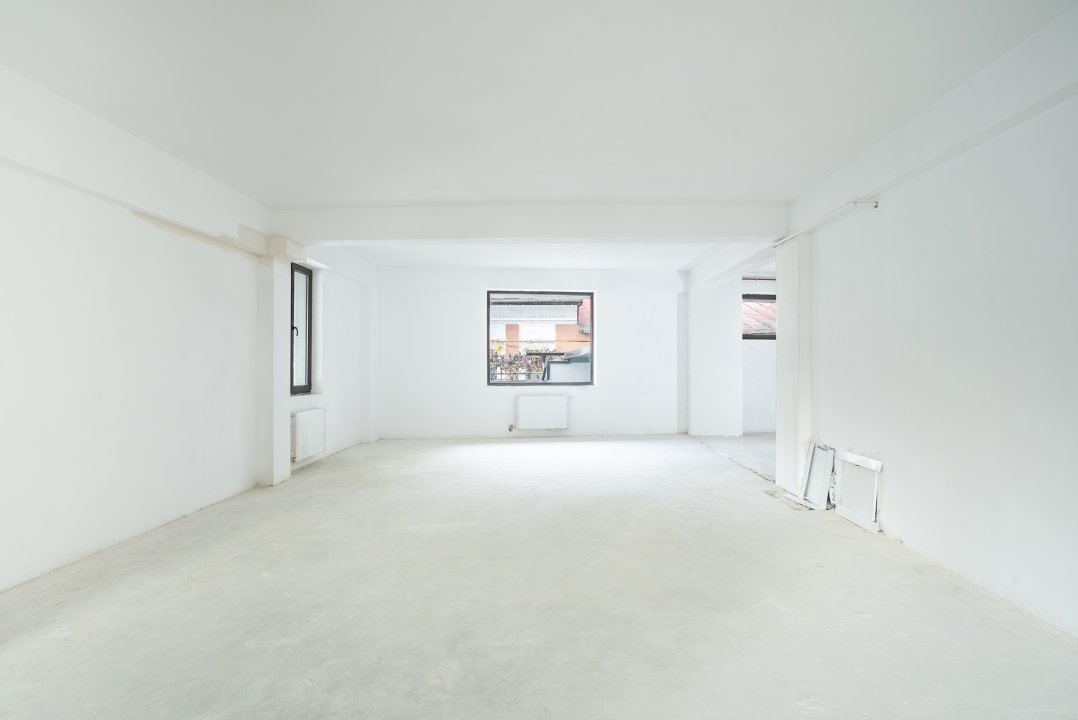 Spatiu comercial strada Matei Voievod 