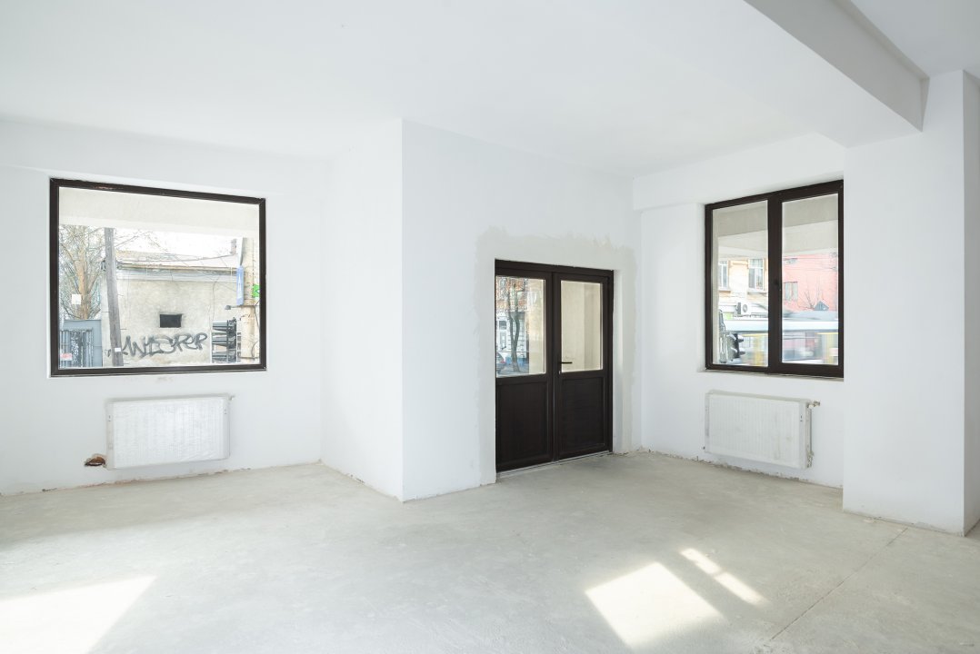 Spatiu comercial strada Matei Voievod 