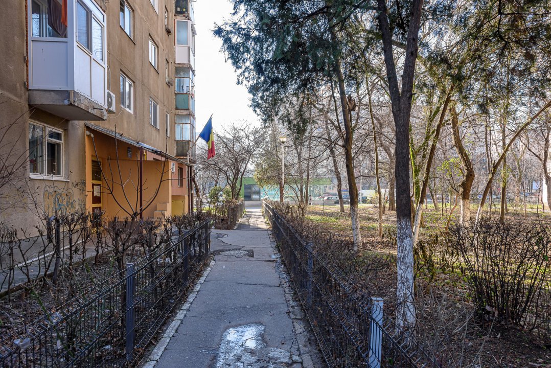 Apartament 2 camere mobilat si utilat langa metrou Romancierilor