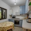 Apartament deosebit ,decomandat , 3 camere + curte proprie + loc parcare