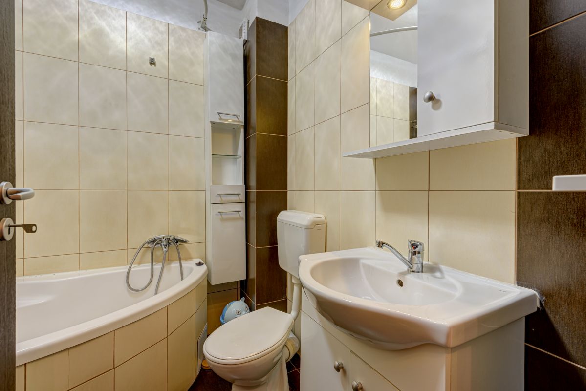Apartament 72 mp cu bucatarie mobilata - Ballroom Militari Residence
