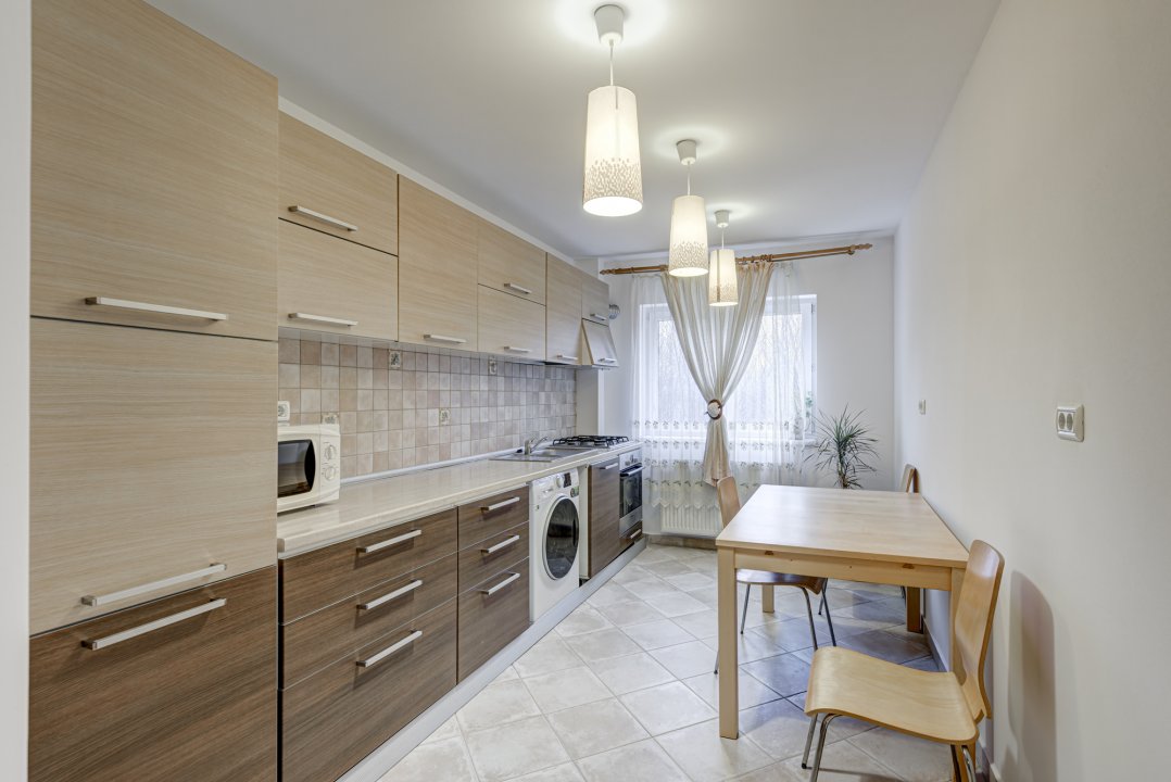 Apartament 2 camere cu terasa si boxa