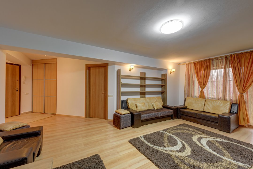 Apartament 2 camere cu terasa si boxa