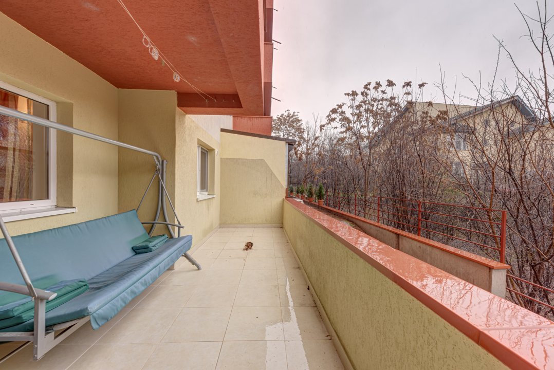 Apartament 2 camere cu terasa si boxa