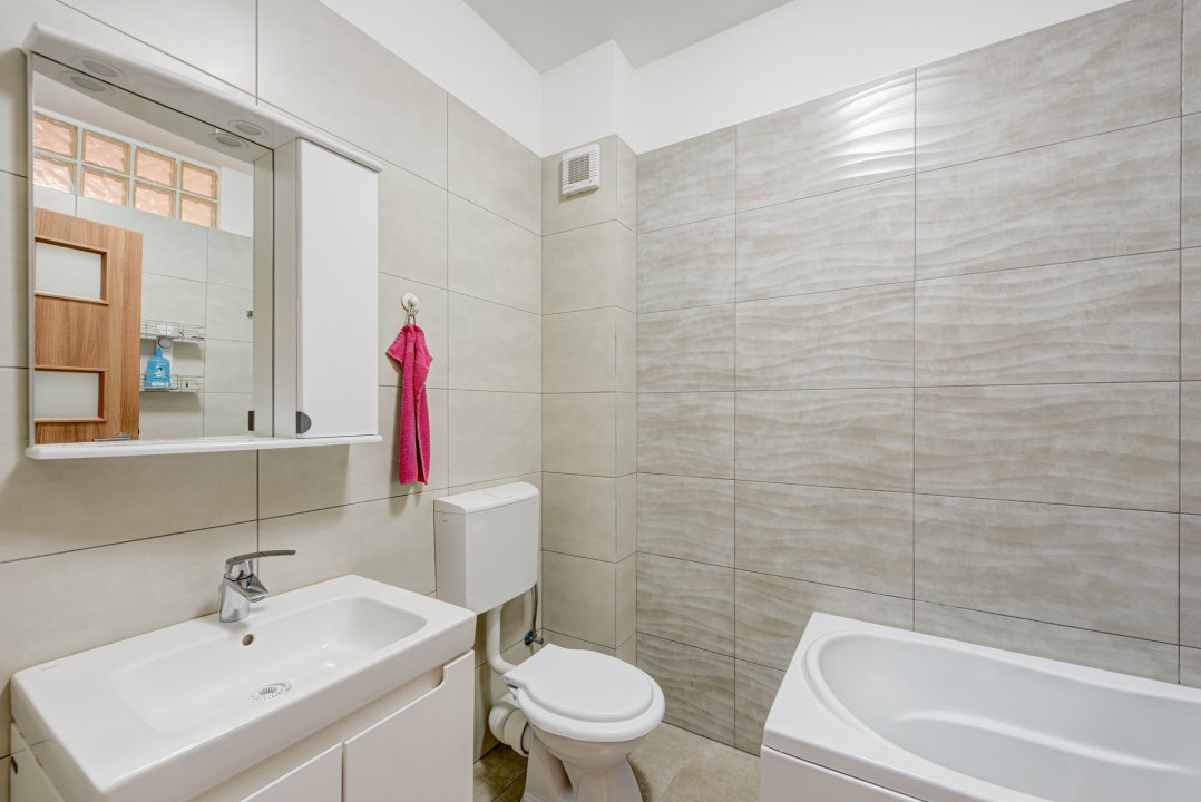 Apartament 3 camere cu loc de parcare subteran