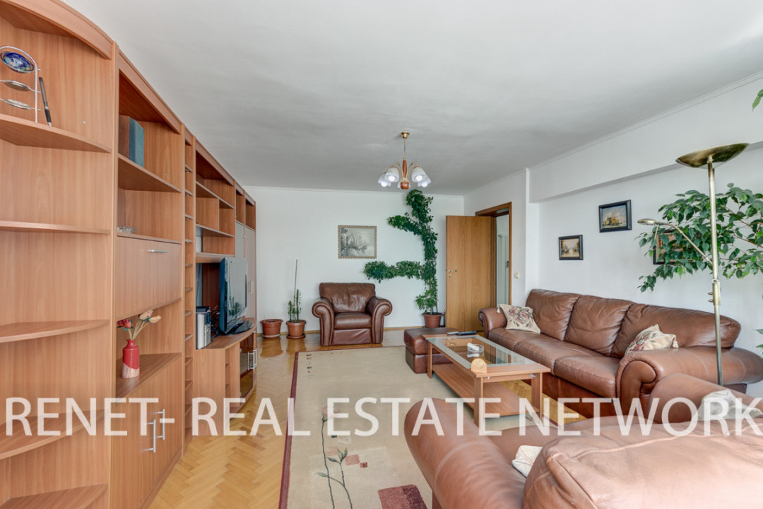 Apartament 3 camere Bd Decebal