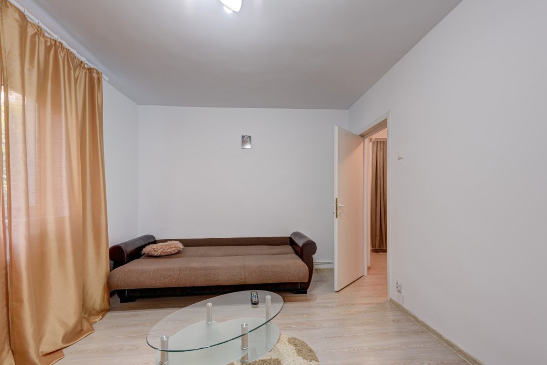 Garsoniera renovata mobilata si utilata Gorjului
