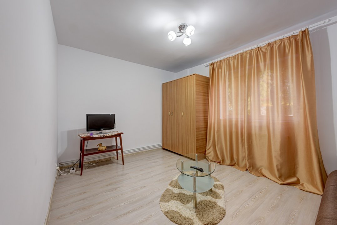 Garsoniera renovata mobilata si utilata Gorjului