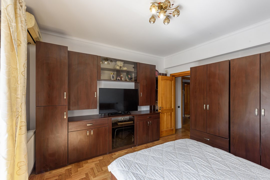 Vila spatioasa cu 5 dormitoare si  600 mp teren