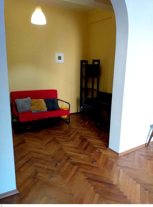 Garsoniera dubla langa Parcul Cismigiu - pretabil pt birou , atelier
