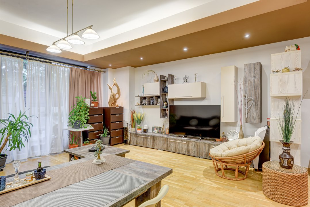 North Area Lake View apartament - terasa cu gradina