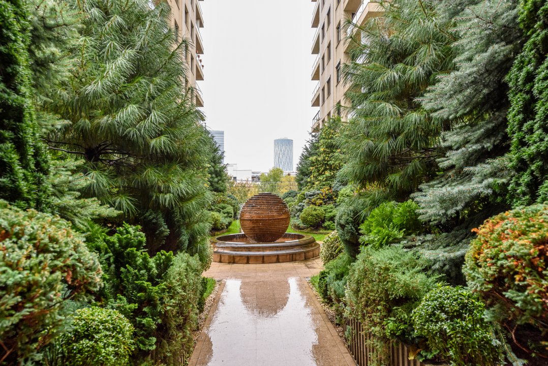 North Area Lake View apartament - terasa cu gradina