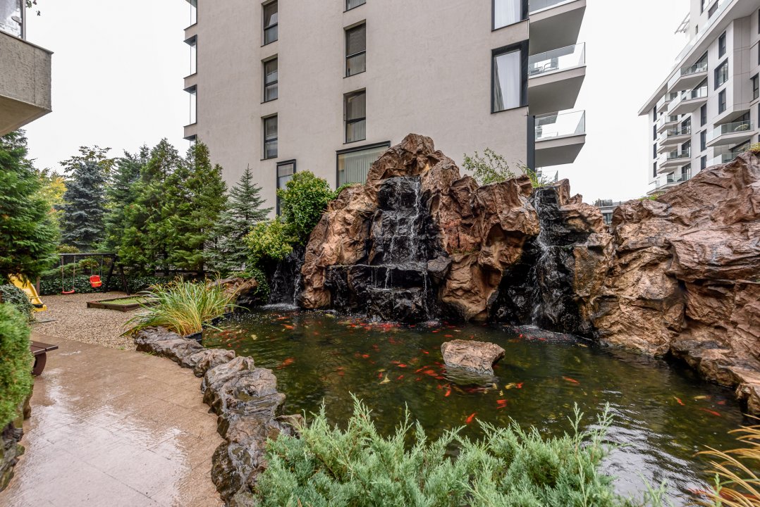 North Area Lake View apartament - terasa cu gradina