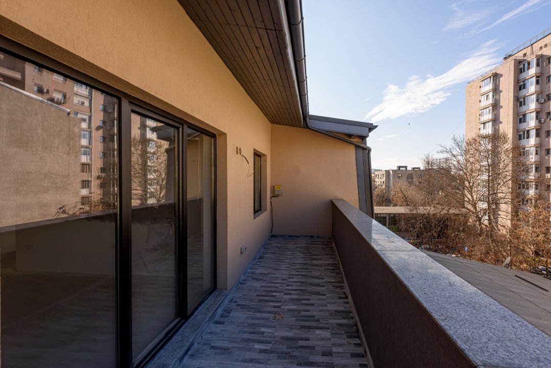 Apartament 3 camere+terasa in bloc nou Comision Zero