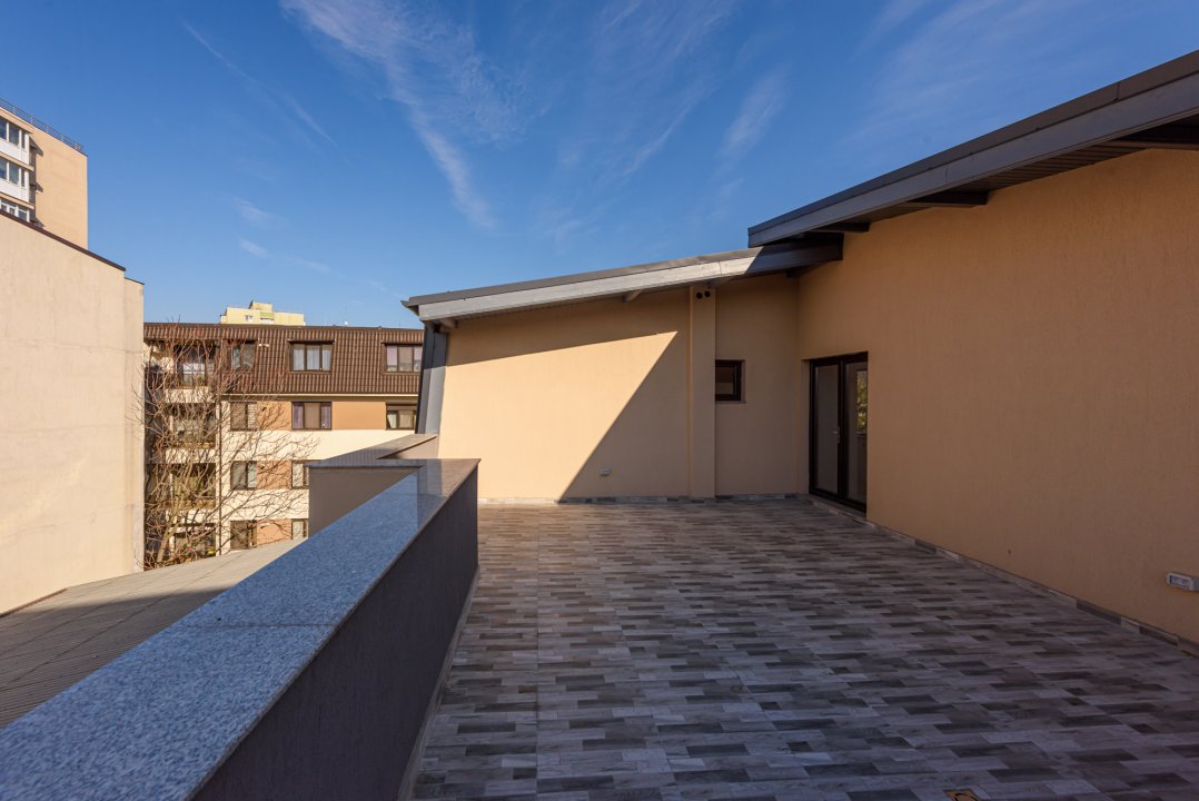 Apartament 3 camere+terasa in bloc nou Comision Zero