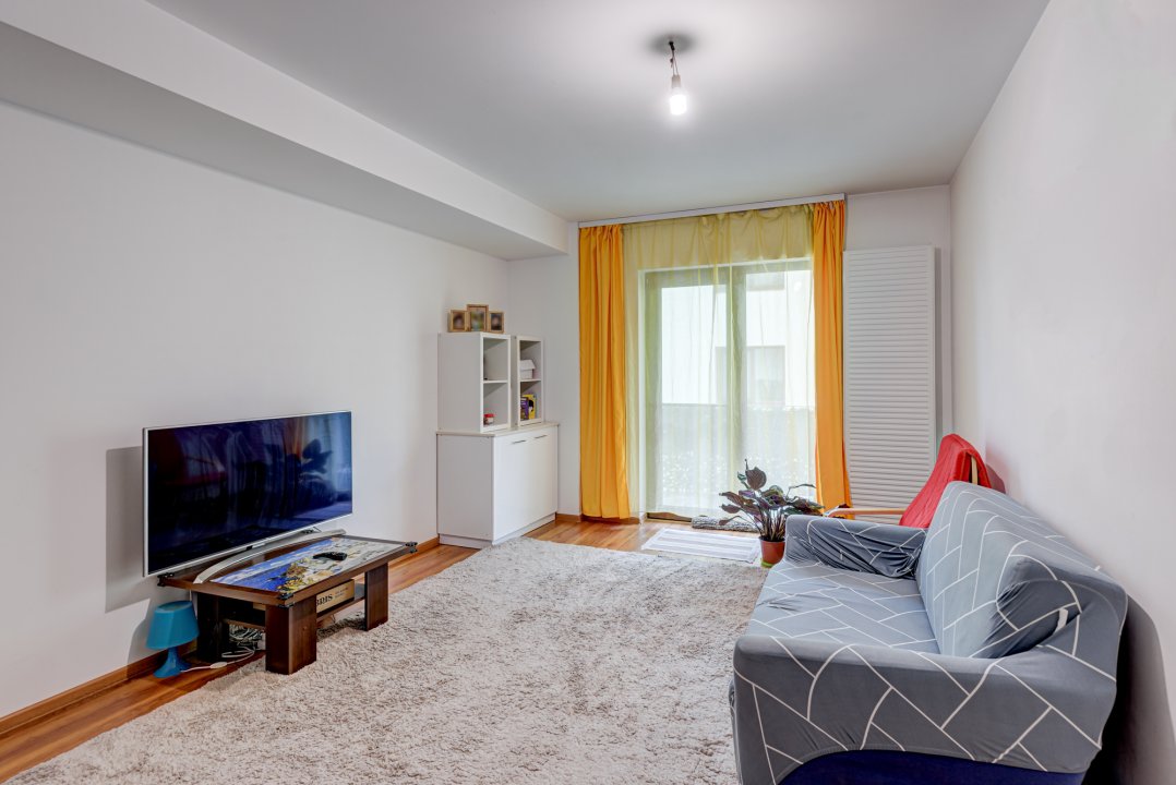 Apartament 3 camere mobilat , cu boxa si parcare
