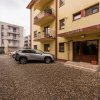 Apartament 3 camere mobilat , cu boxa si parcare