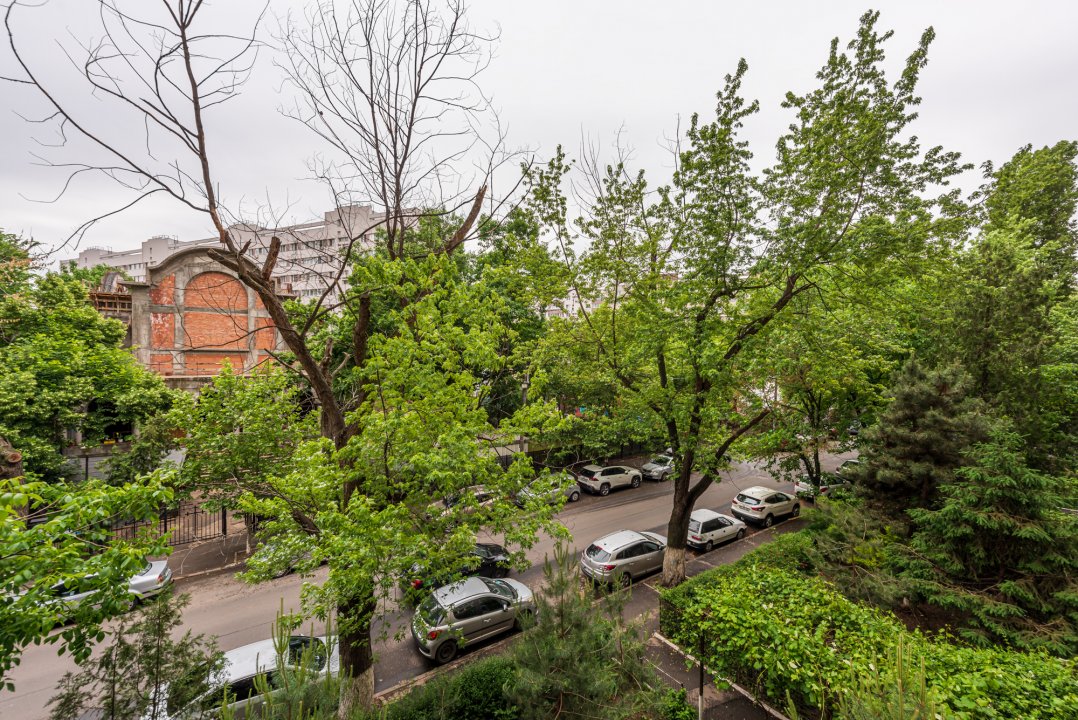Apartament 3 camere mobilat si utilat Gorjului