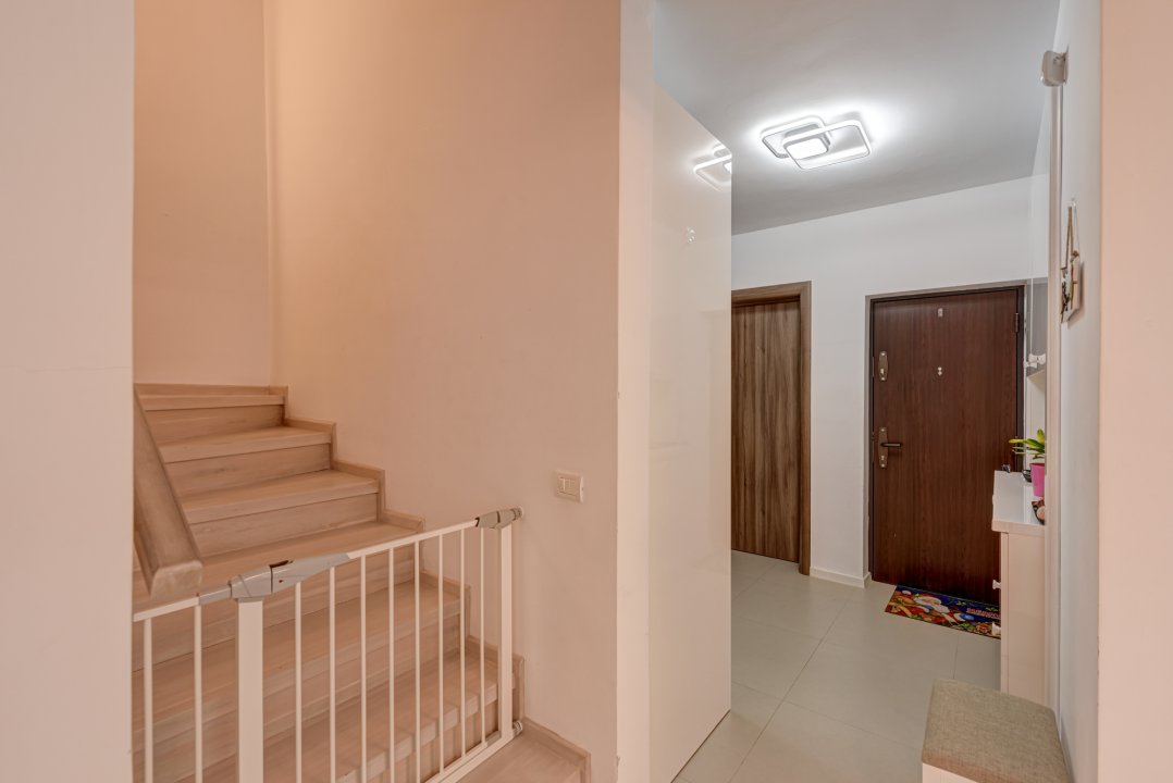 Vila P+1+M cu terasa si 2 locuri de parcare