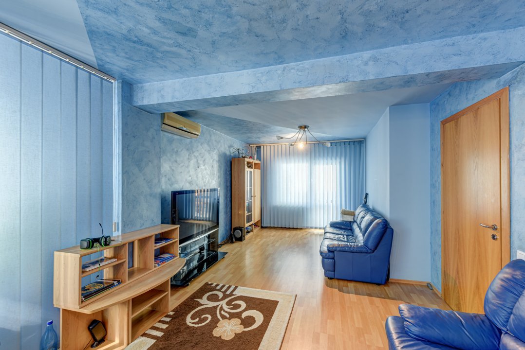 Apartament cu centrala proprie si loc parcare ADP zona Vitan