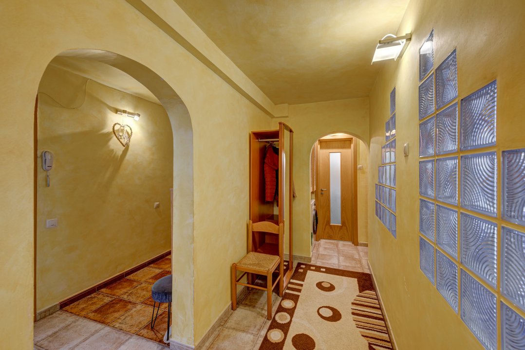 Apartament cu centrala proprie si loc parcare ADP zona Vitan