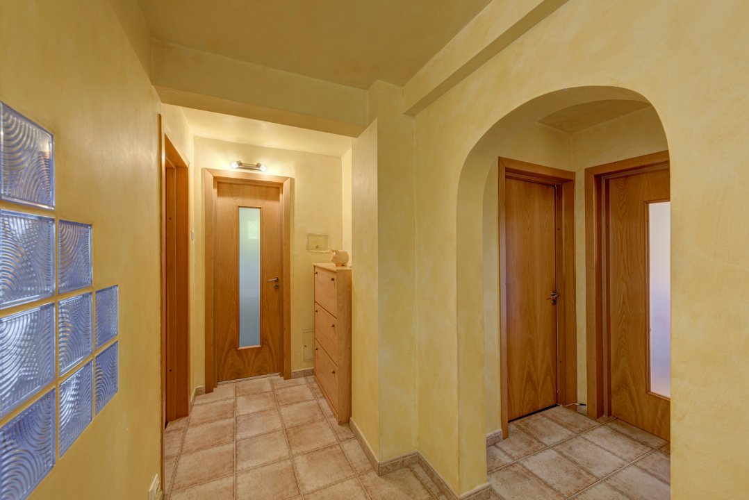 Apartament cu centrala proprie si loc parcare ADP zona Vitan