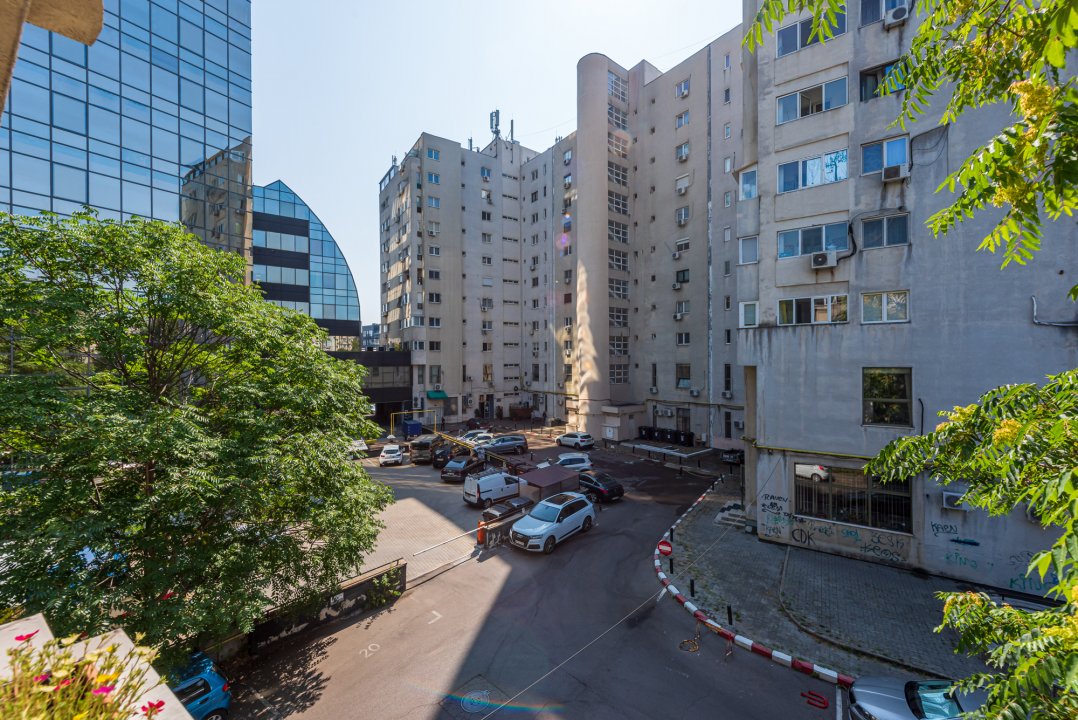Apartament cu centrala proprie si loc parcare ADP zona Vitan