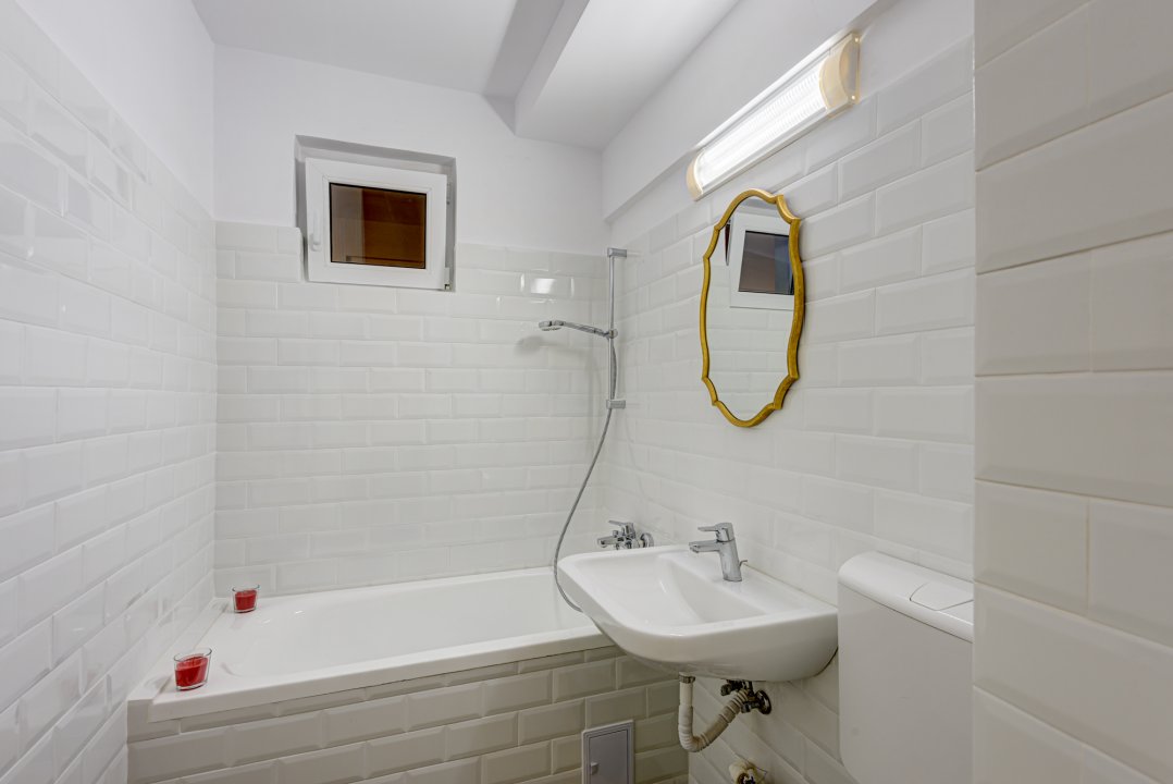 Apartament 3 camere renovat si complet mobilat Dristor-Camil Ressu
