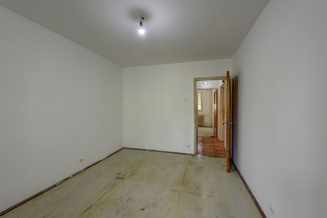 Apartament cu 3 camere zona Titan-1 Decembrie 1918