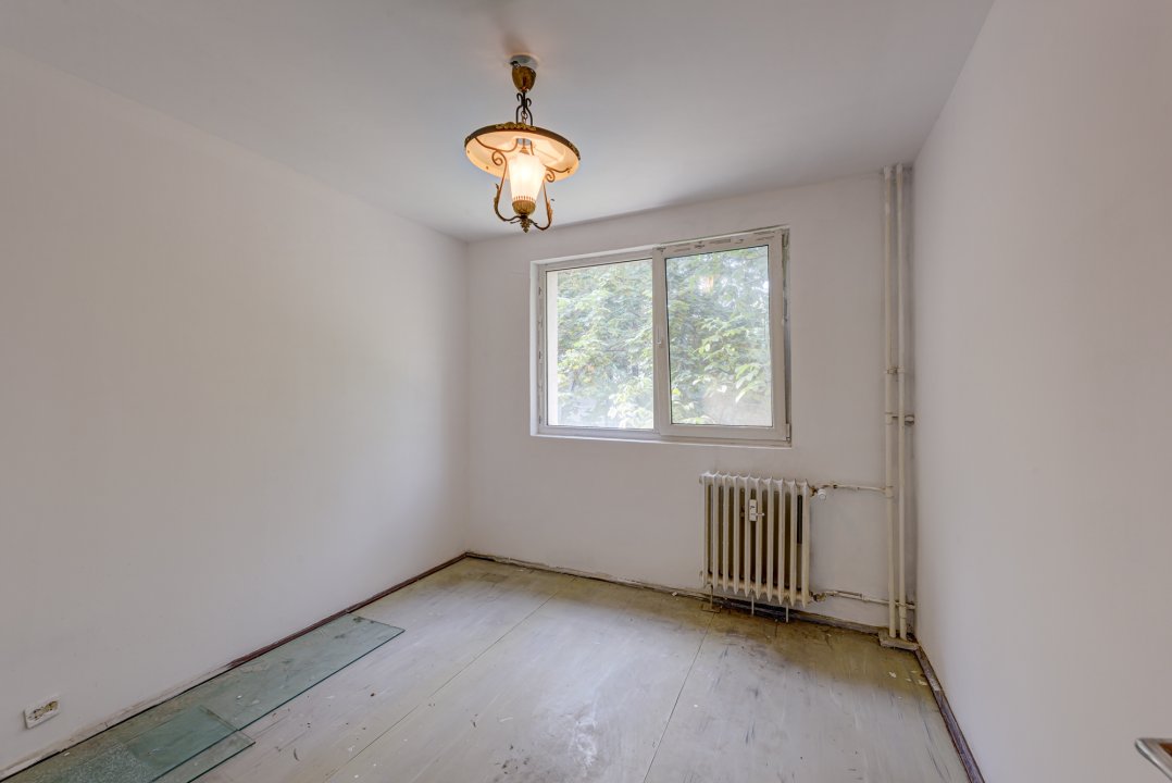 Apartament cu 3 camere zona Titan-1 Decembrie 1918