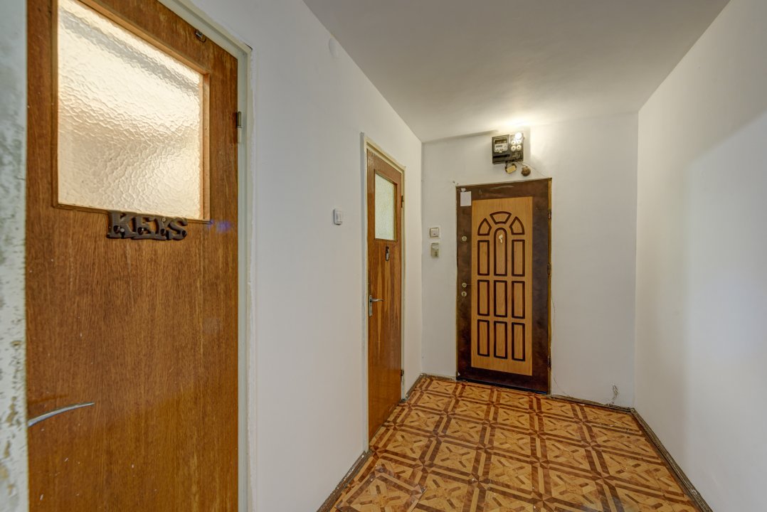 Apartament cu 3 camere zona Titan-1 Decembrie 1918
