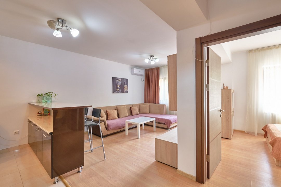 Apartament 2 camere cu curte privata / loc de parcare Colentina