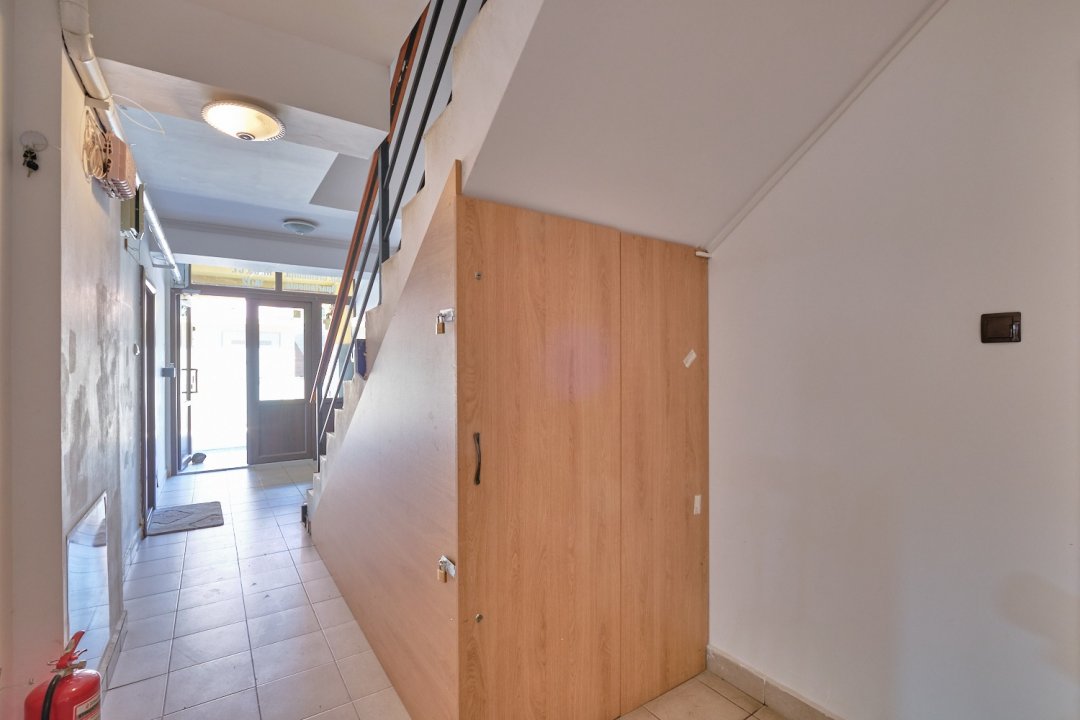 Apartament 2 camere cu curte privata / loc de parcare Colentina