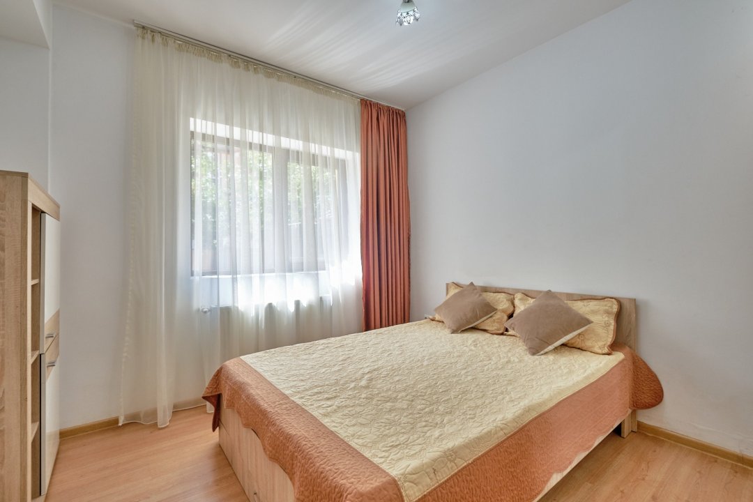 Apartament 2 camere cu curte privata / loc de parcare Colentina