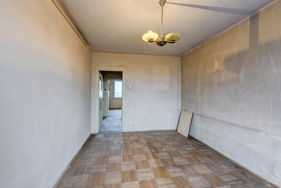 Apartament cu 3  camere - bloc reabilitat - Gara de Nord