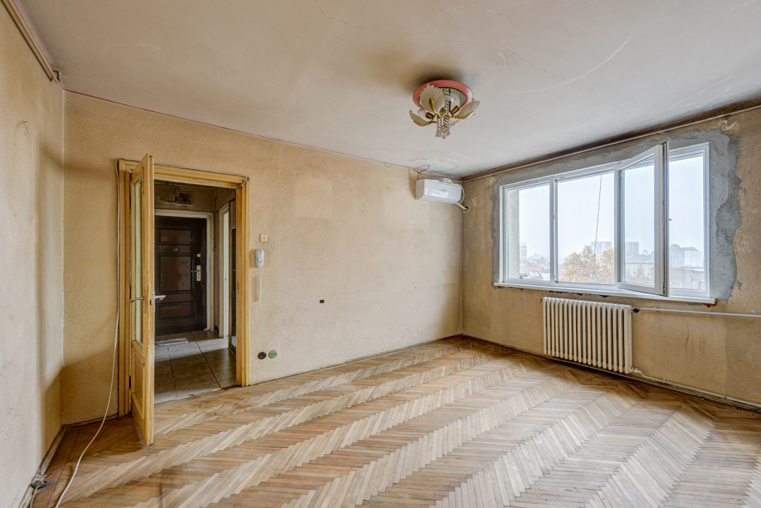 Apartament cu 3  camere - bloc reabilitat - Gara de Nord