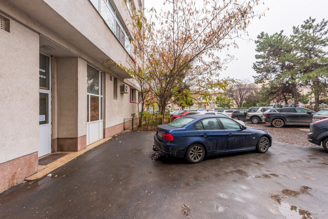 Apartament cu 3  camere - bloc reabilitat - Gara de Nord