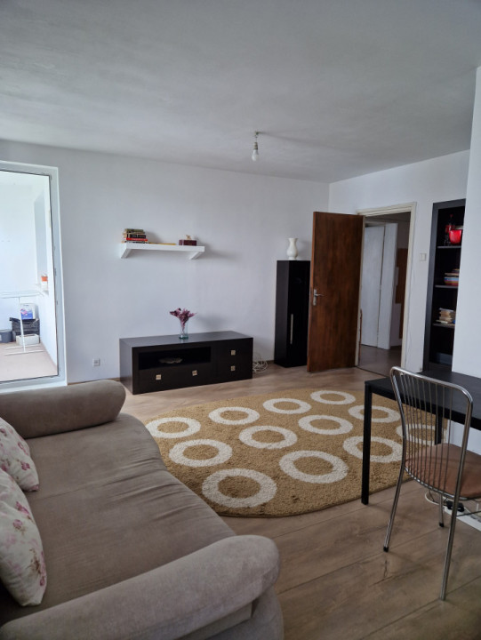 Titan - Prisaca Dornei - apartament decomandat - complet mobilat și utilat