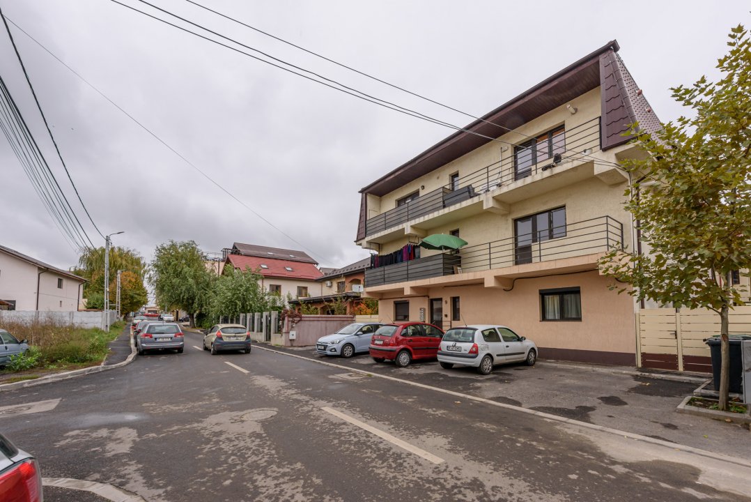 Apartament deosebit - Decomandat  -  Curte - Loc parcare - Mobilat 