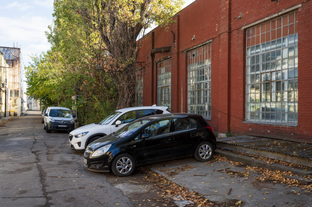 Hala de închiriat in zona Trafic Greu - putere instalata 165kw