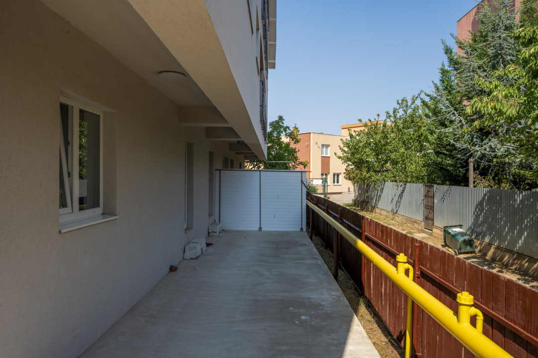 Apartament cu terasa , gradina , loc de parcare inclus , metrou Pacii