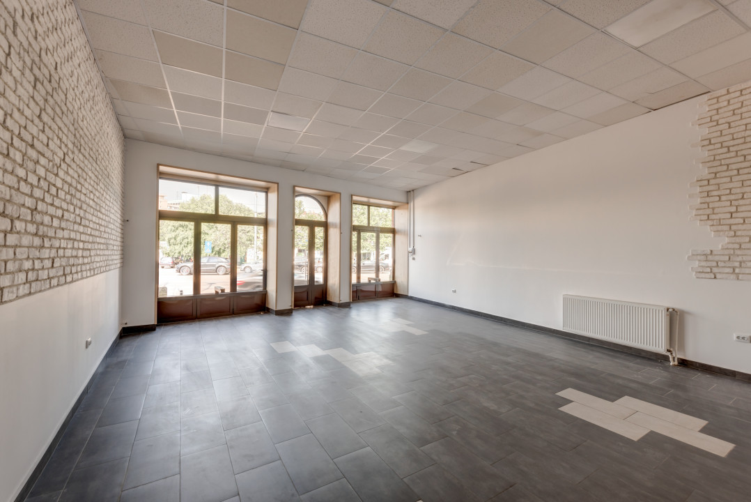  Buzesti vav Piata Matache - spatiu comercial-open space- 2 gr sanit- 3intrari