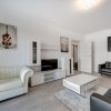 Apartament cu 2 camere - decomandat - mobilat complet - loc parcare - piscina