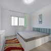 Apartament cu 2 camere - decomandat - mobilat complet - loc parcare - piscina