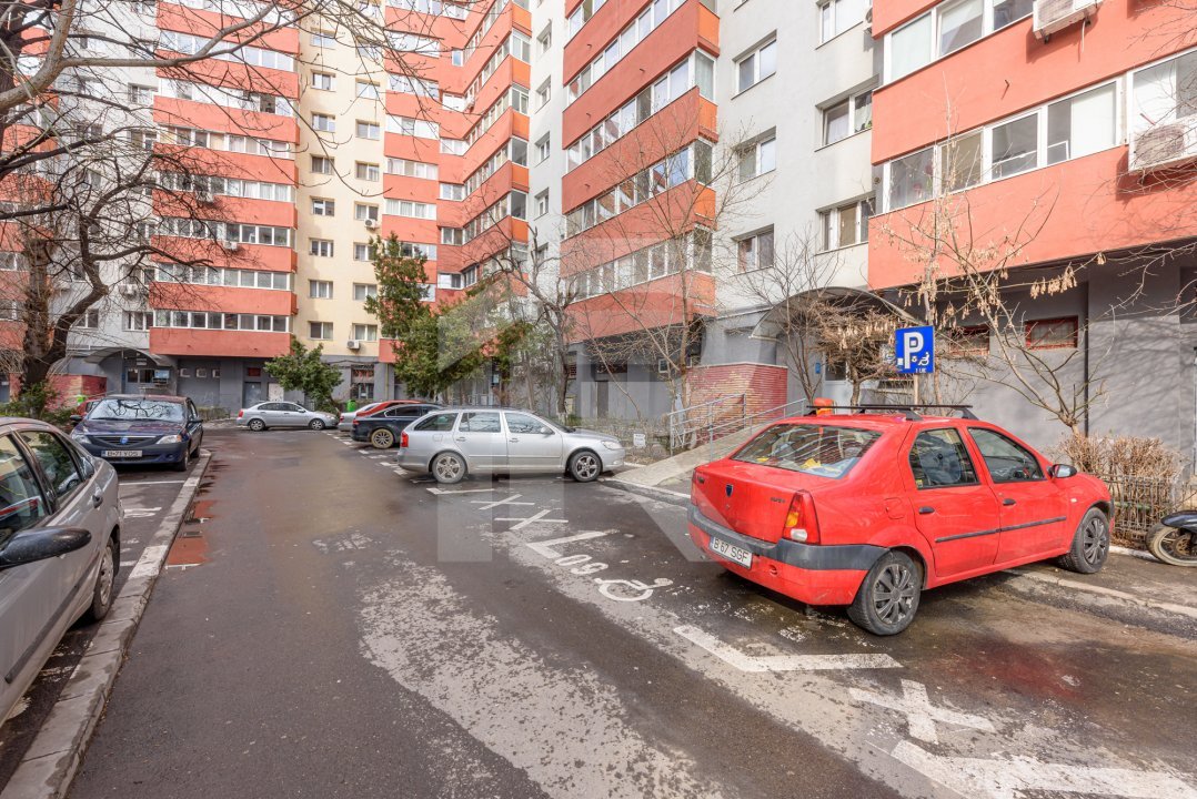 Apartament 3 camere mobilat si utilat Lacul Tei
