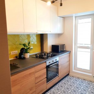 Garsoniera renovata- complet mobilata si utilata - prima inchiriere - 
